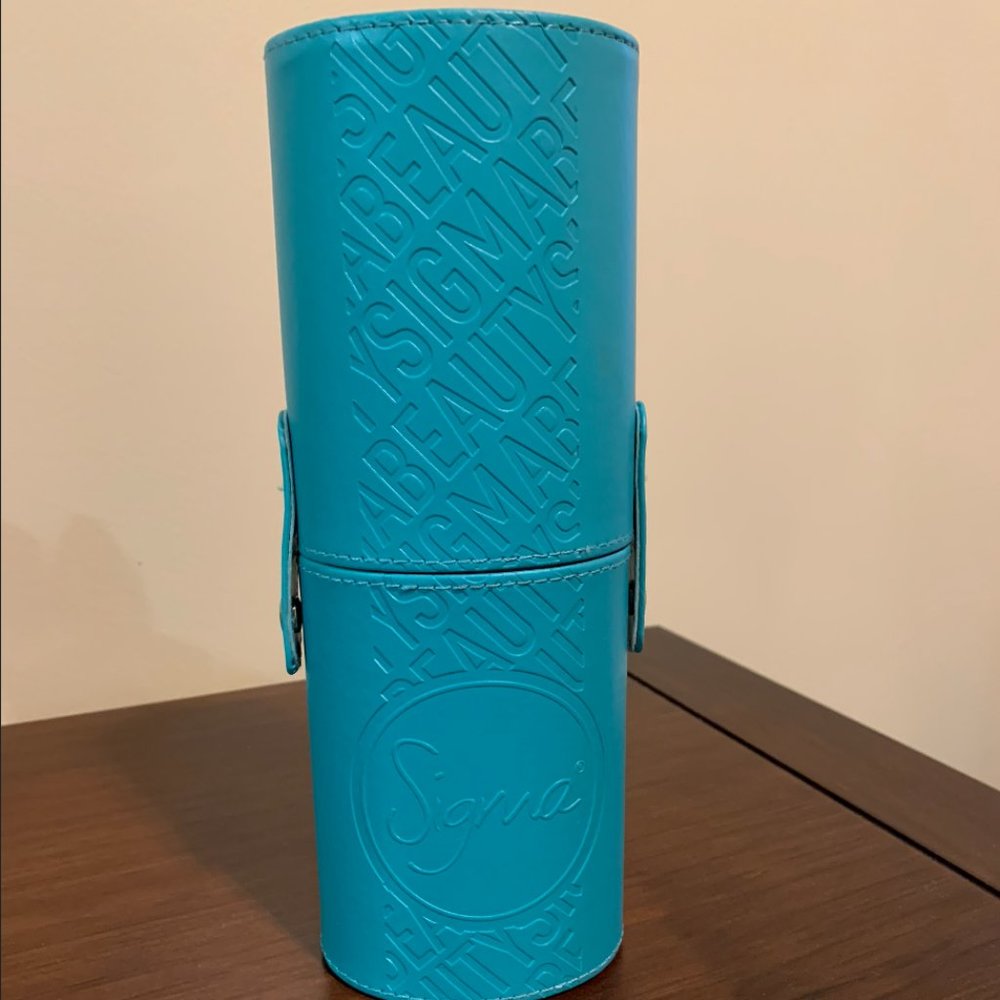 [NEW] Sigma Beauty Brush Cup - Teal (larger version)